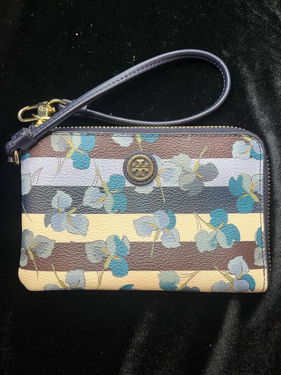Tory Burch Handbags - Tory Burch Kerrington Leather Floral Print Wristlet